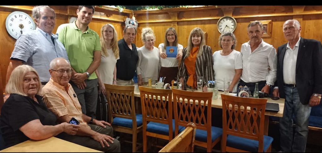 Skål Jour-fixe - BayrischeGemütlichkeit am Frankfuter Dom - Gruppenbild